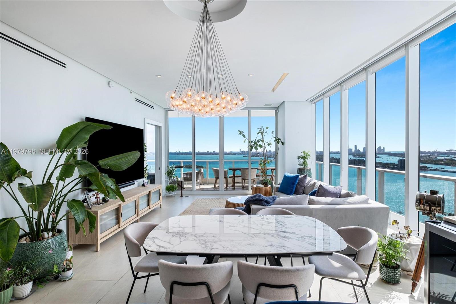 2020 N Bayshore Dr #2510 Miami, FL 33137