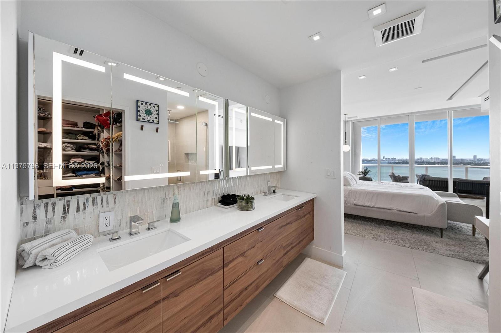 2020 N Bayshore Dr #2510 Miami, FL 33137