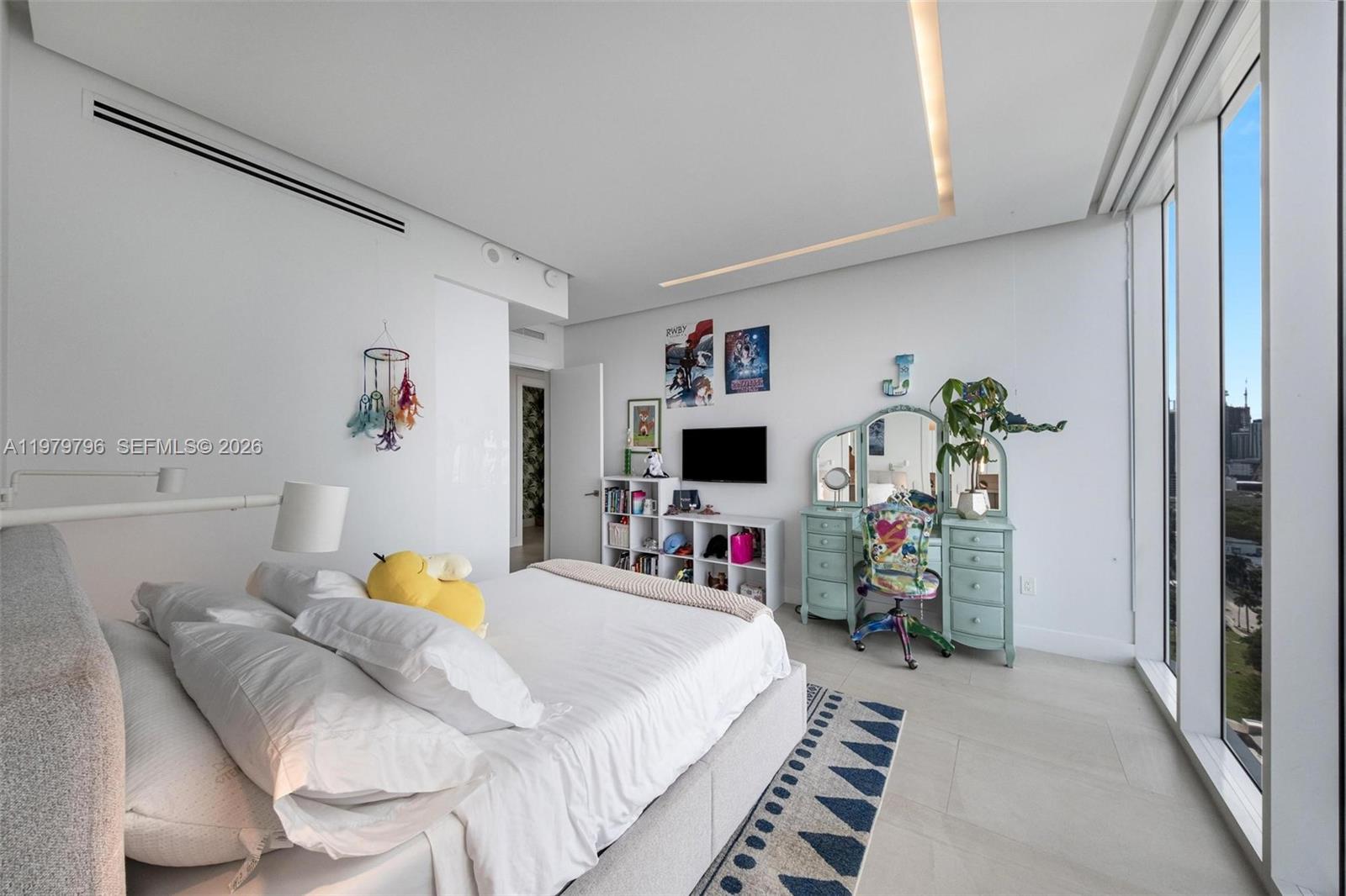 2020 N Bayshore Dr #2510 Miami, FL 33137