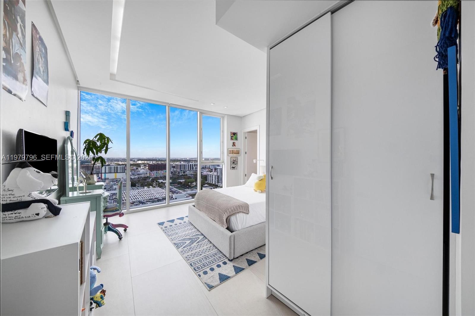 2020 N Bayshore Dr #2510 Miami, FL 33137