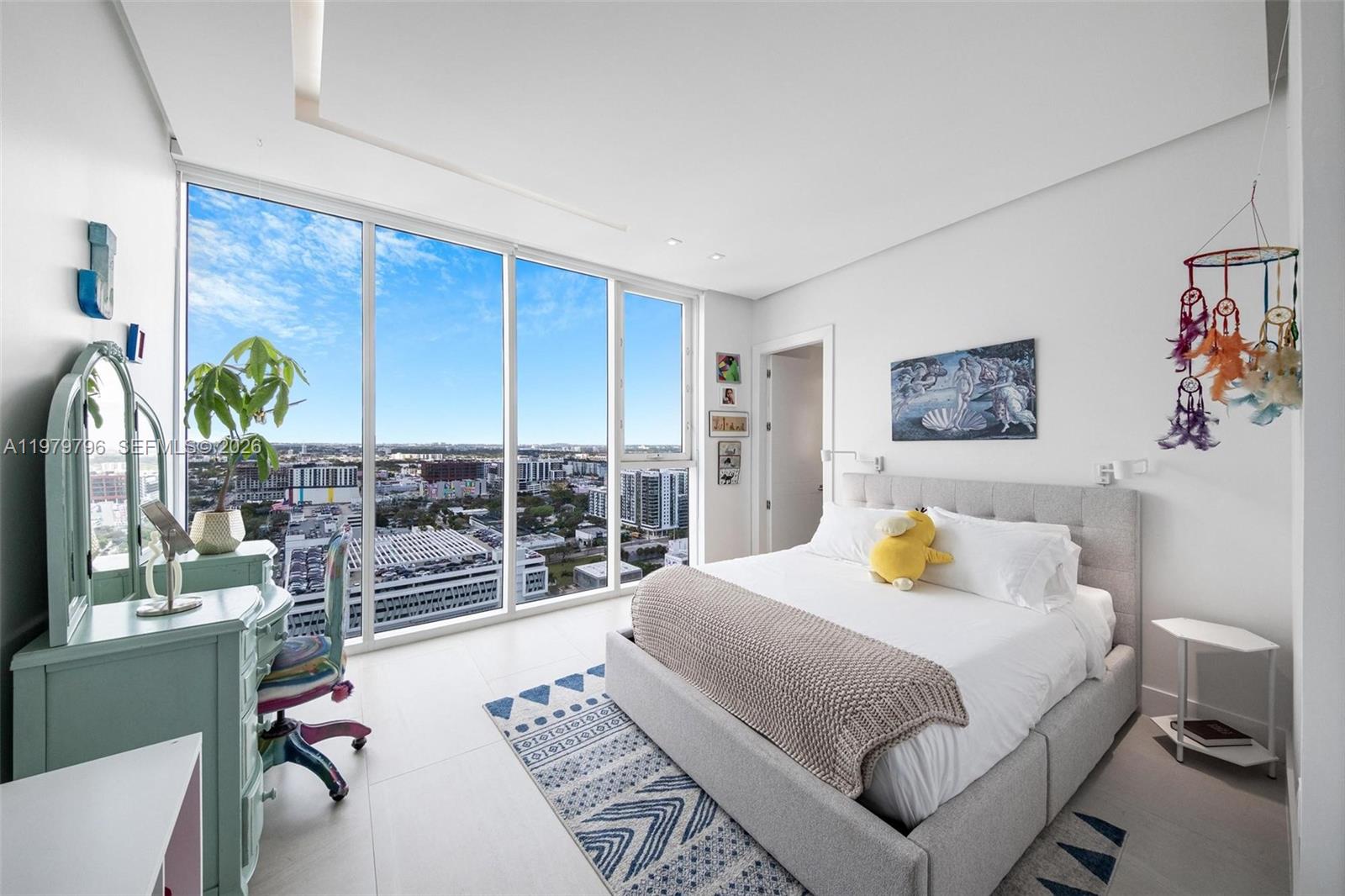 2020 N Bayshore Dr #2510 Miami, FL 33137