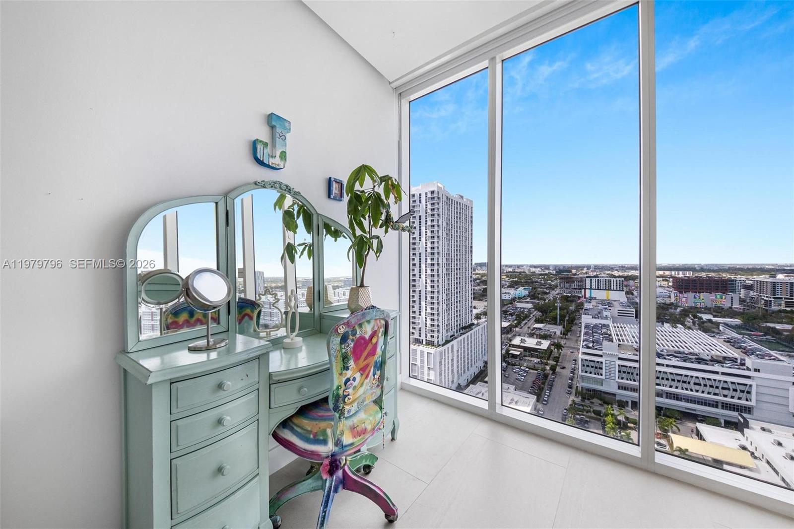 2020 N Bayshore Dr #2510 Miami, FL 33137