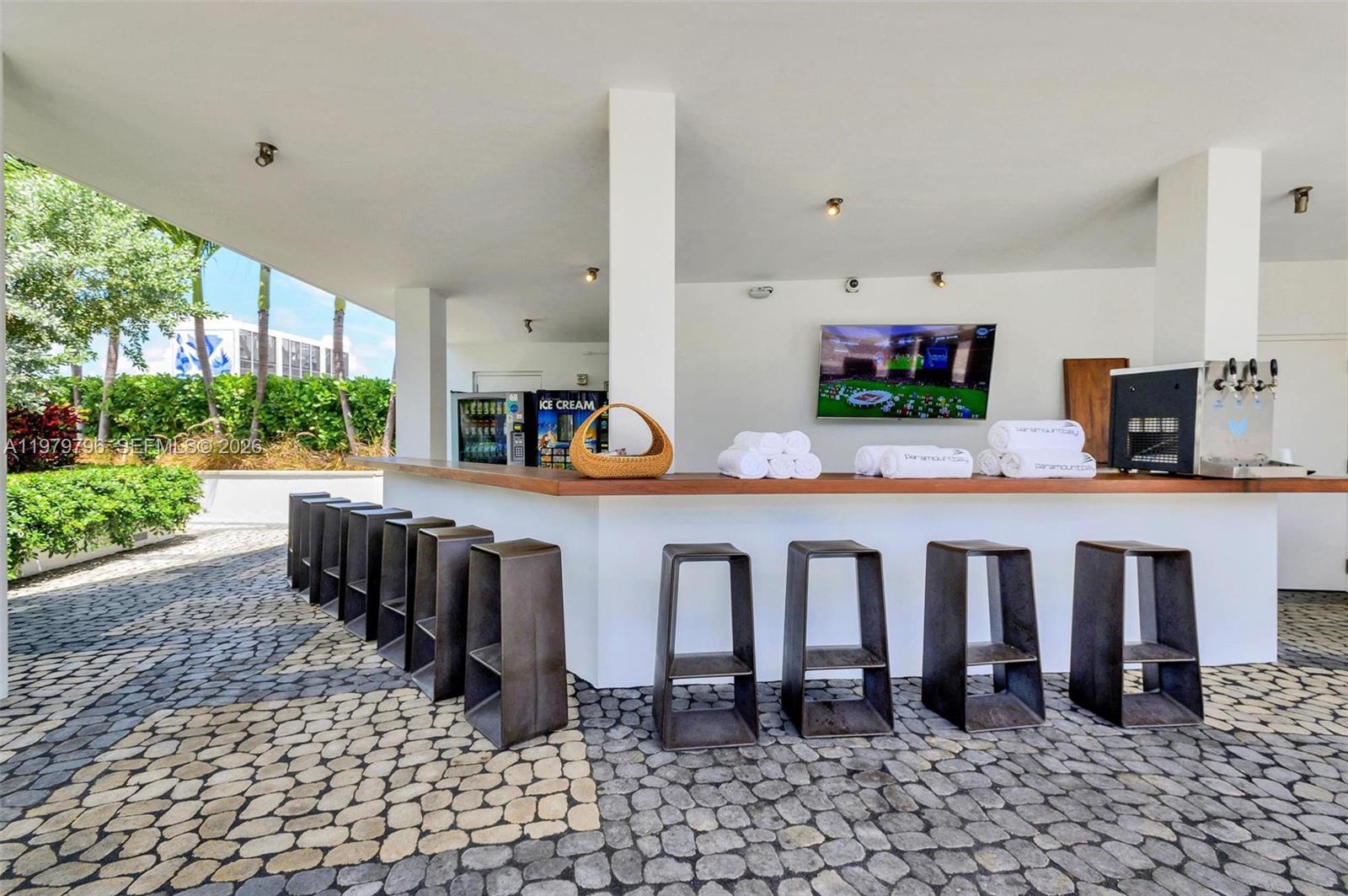 2020 N Bayshore Dr #2510 Miami, FL 33137