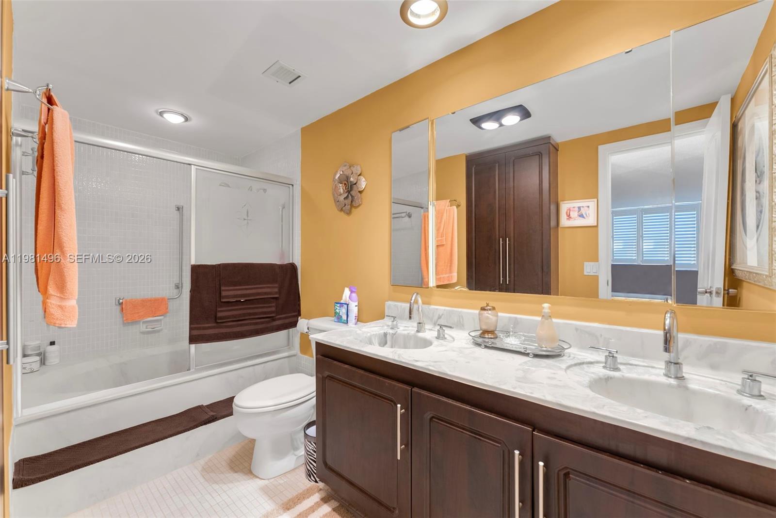 3800 Hillcrest Dr #412 Hollywood, FL 33021