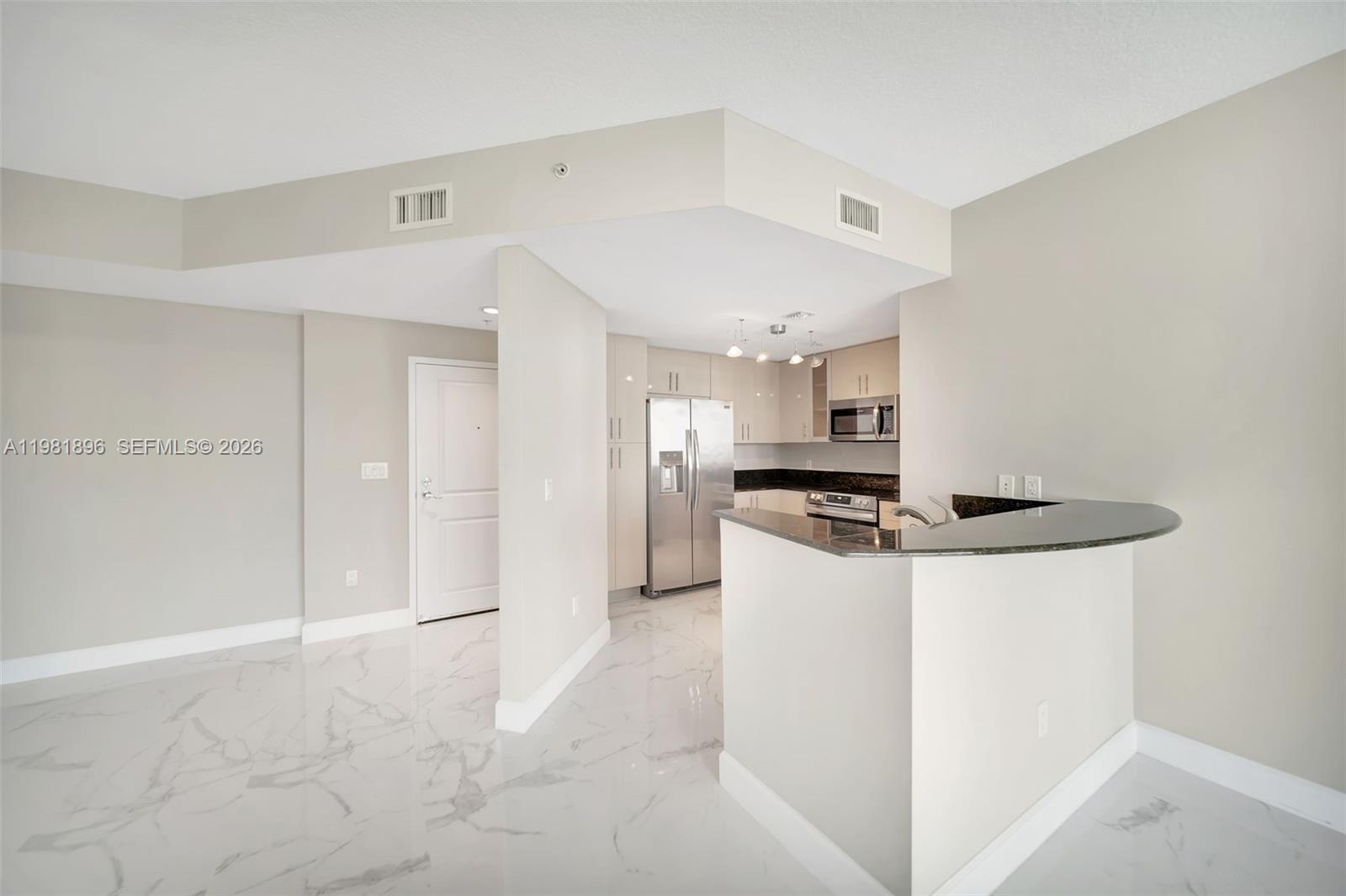 7900 Harbor Is Dr #1001 North Bay Village, FL 33141