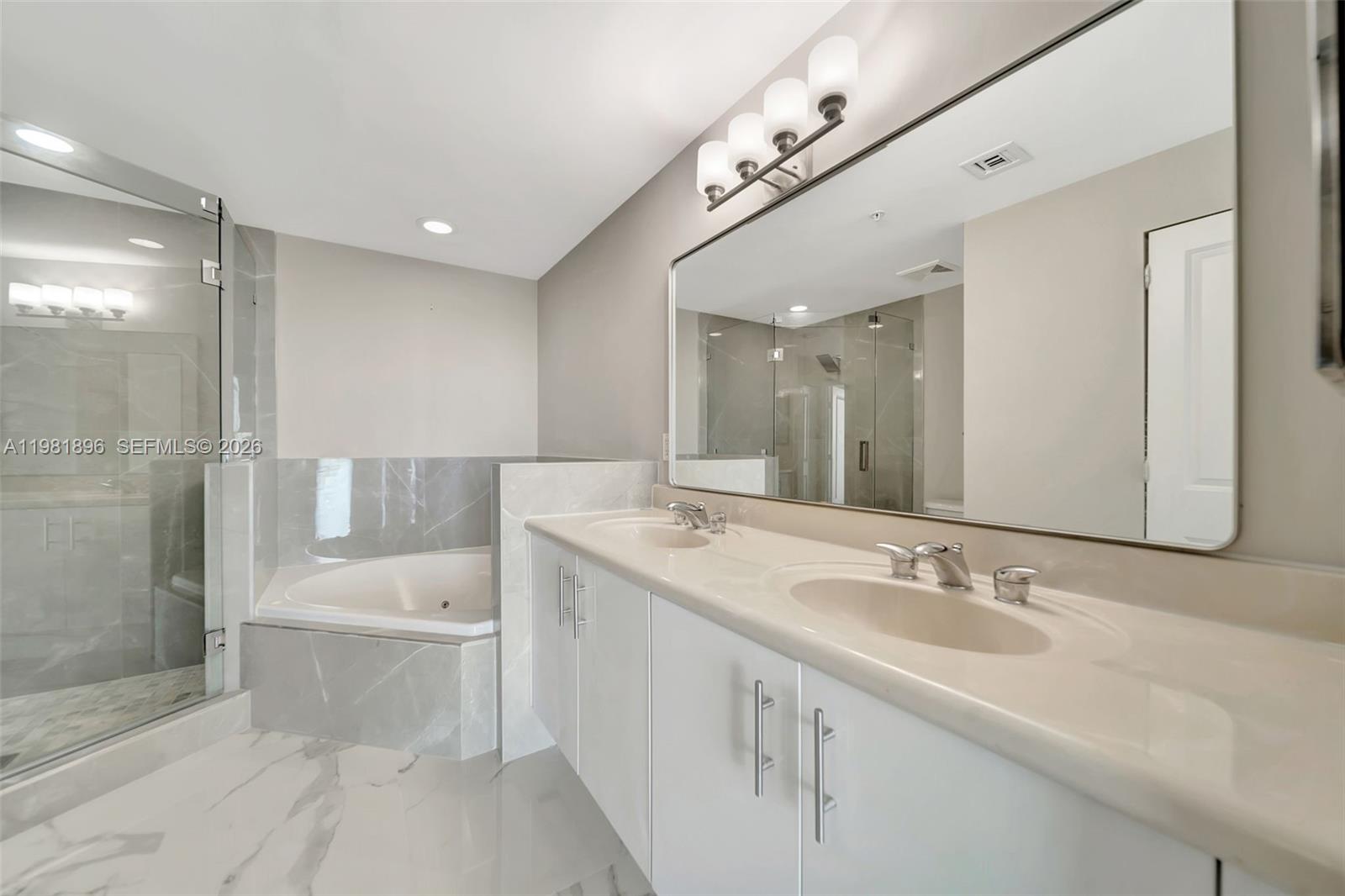 7900 Harbor Is Dr #1001 North Bay Village, FL 33141