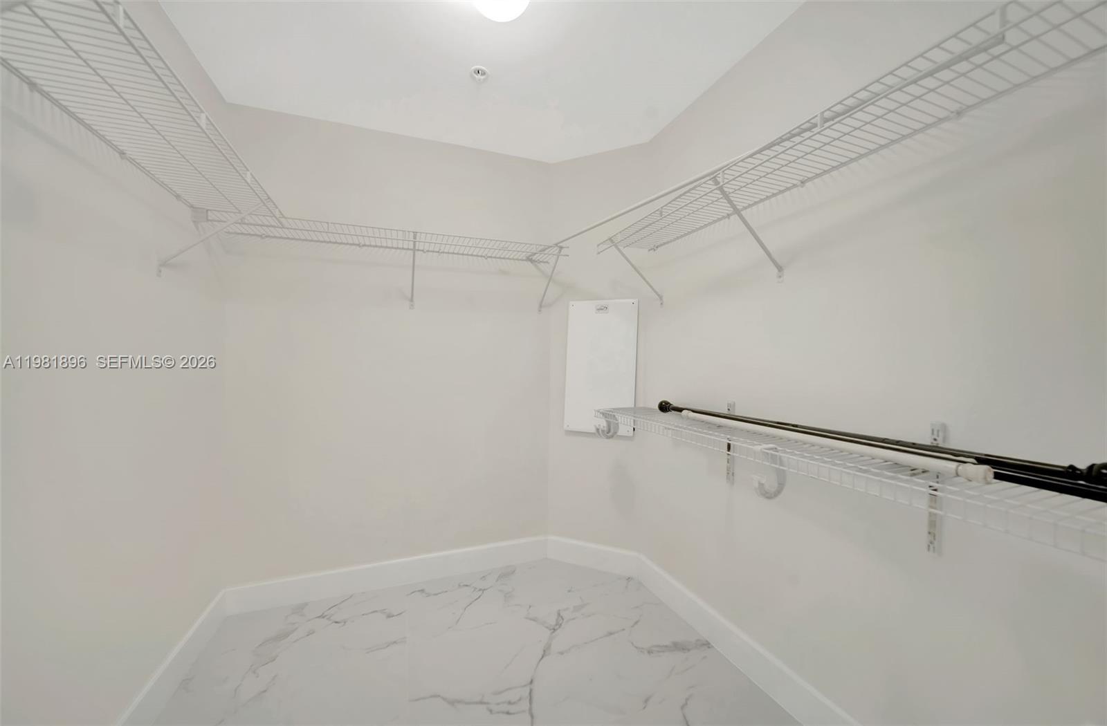 7900 Harbor Is Dr #1001 North Bay Village, FL 33141