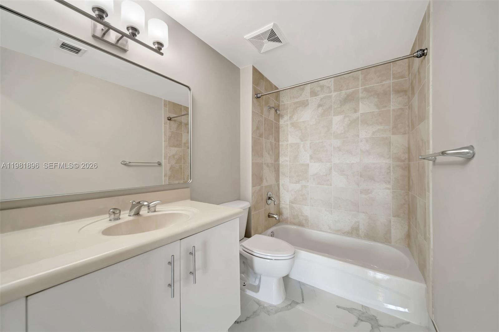 7900 Harbor Is Dr #1001 North Bay Village, FL 33141