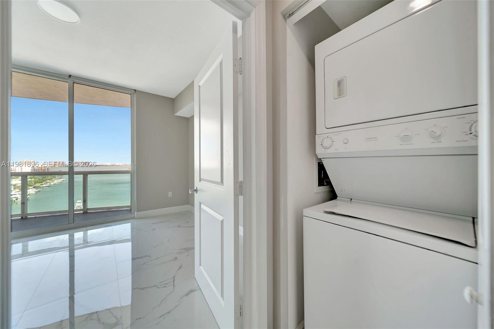 7900 Harbor Is Dr #1001 North Bay Village, FL 33141