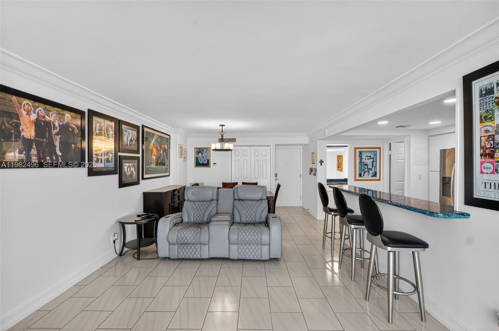 Undisclosed Address Miami Beach, FL 33140