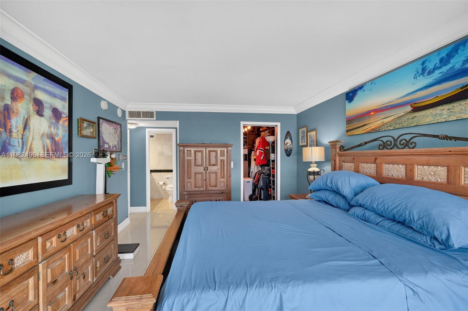 Undisclosed Address Miami Beach, FL 33140