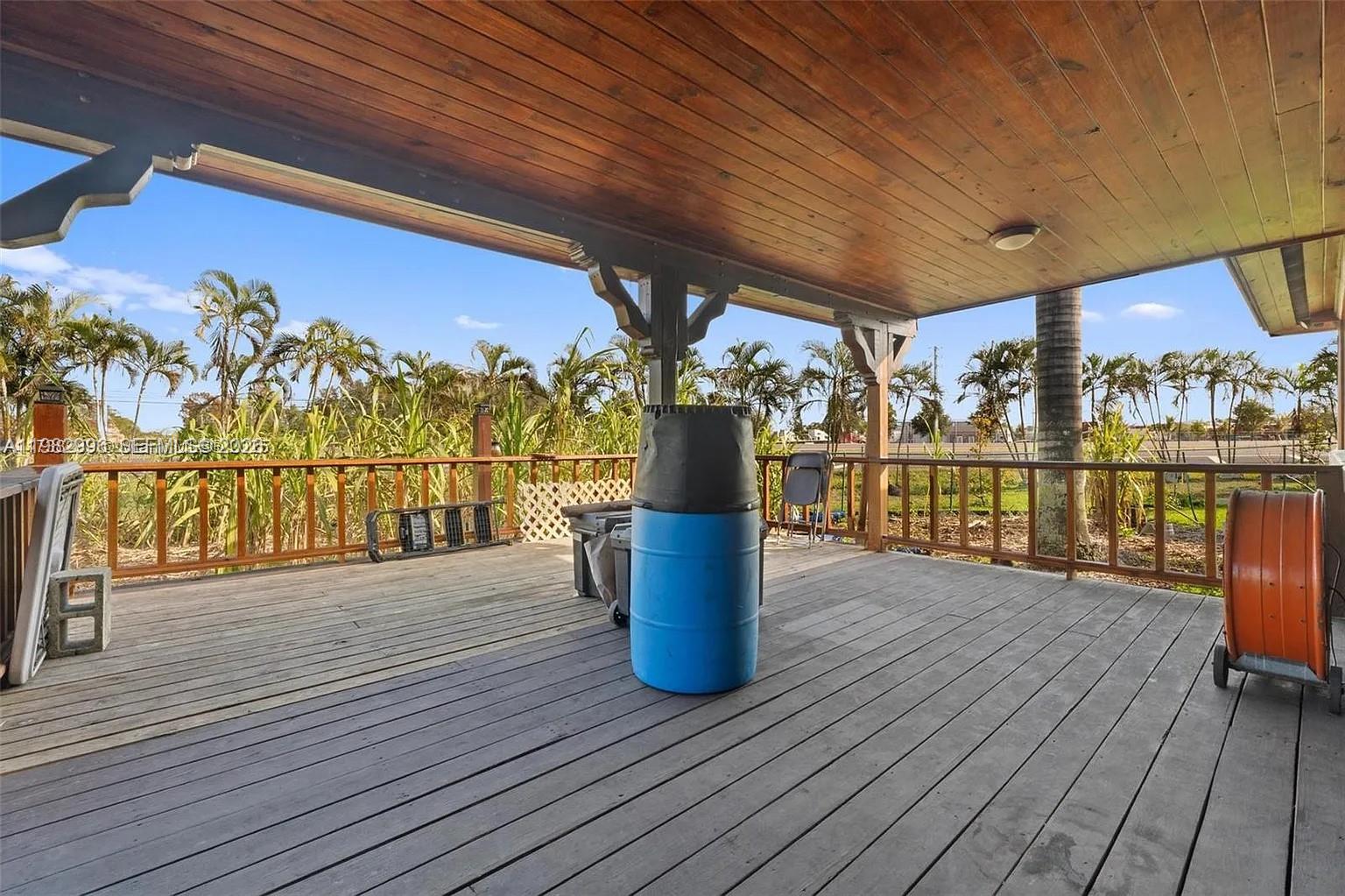 850 Old Us Hwy 27 South Bay, FL 33493