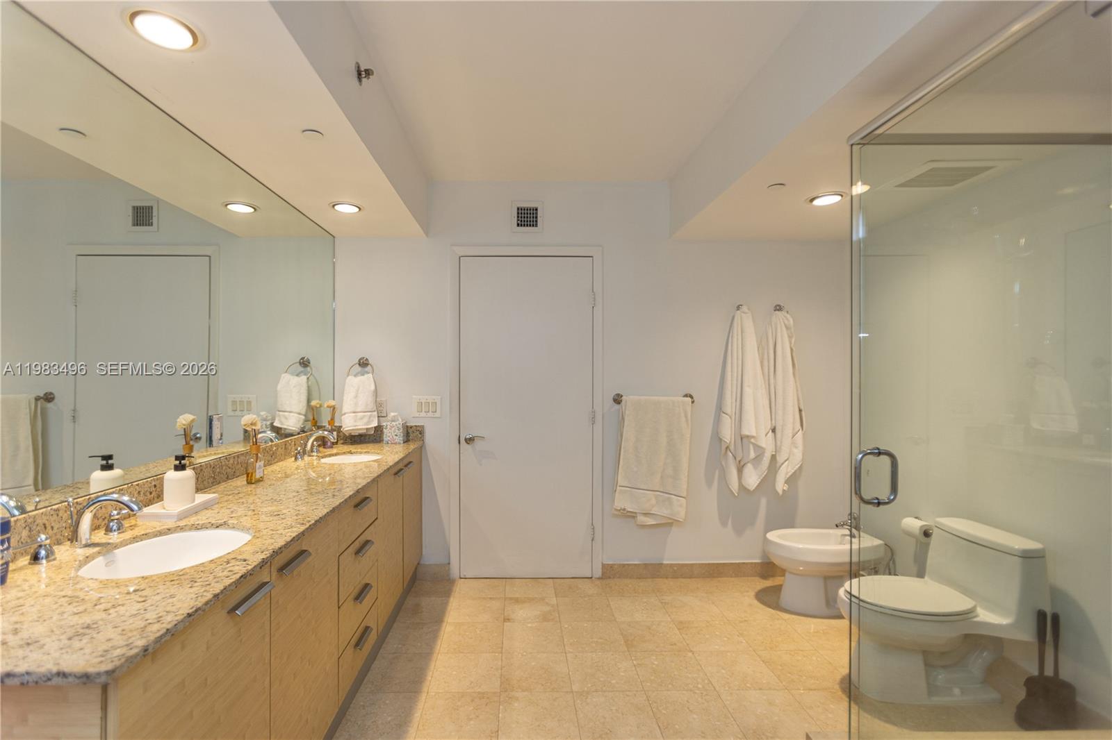 image Beach Club 226