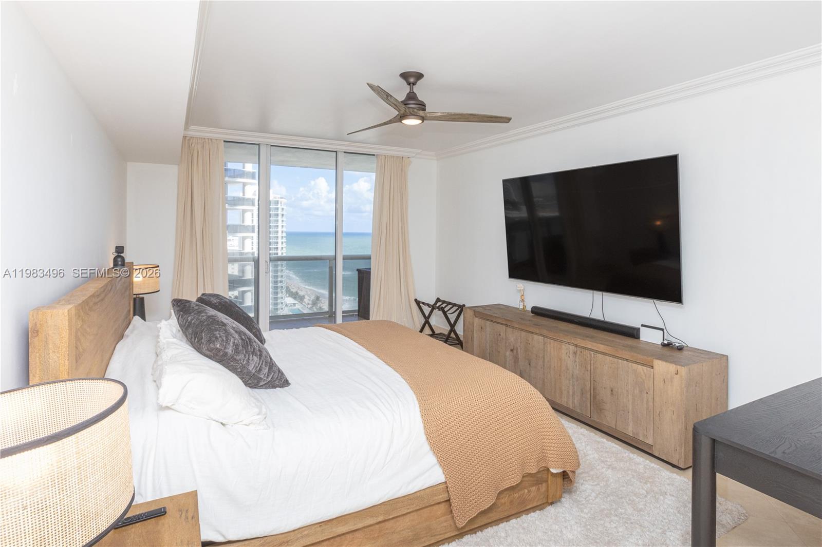 image Beach Club 230