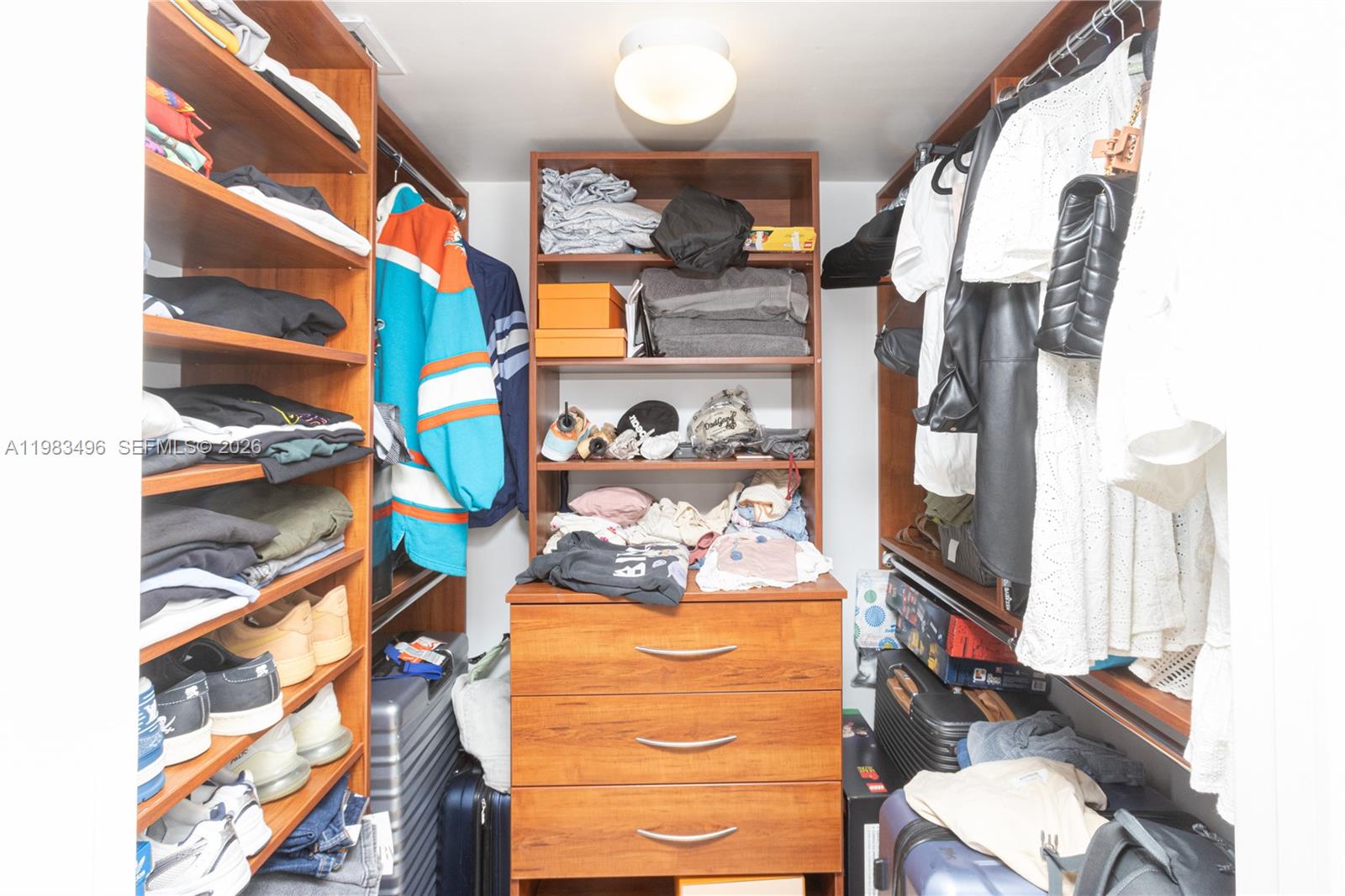 image Beach Club 236