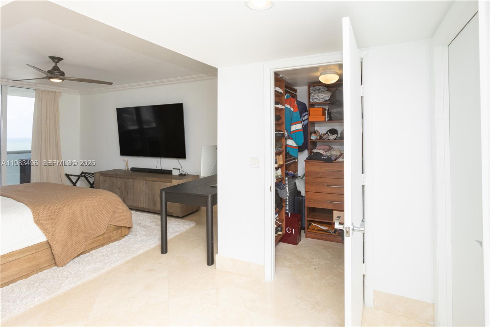 image Beach Club 237