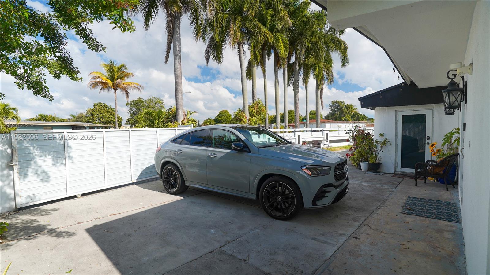 1720 NW 124th Ter Miami, FL 33167