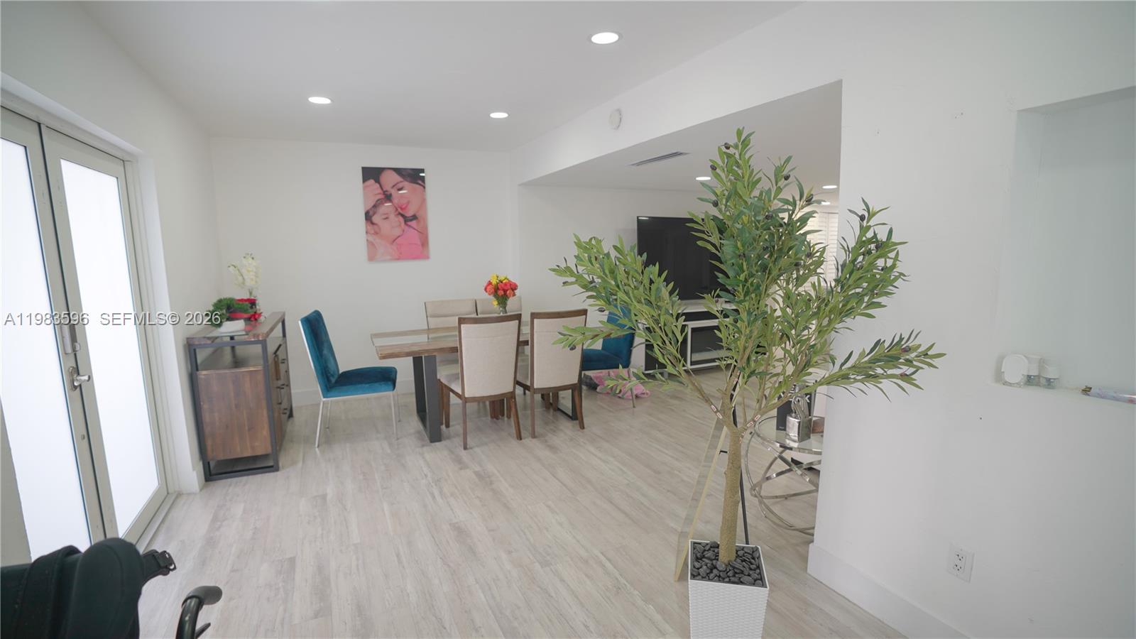 1720 NW 124th Ter Miami, FL 33167