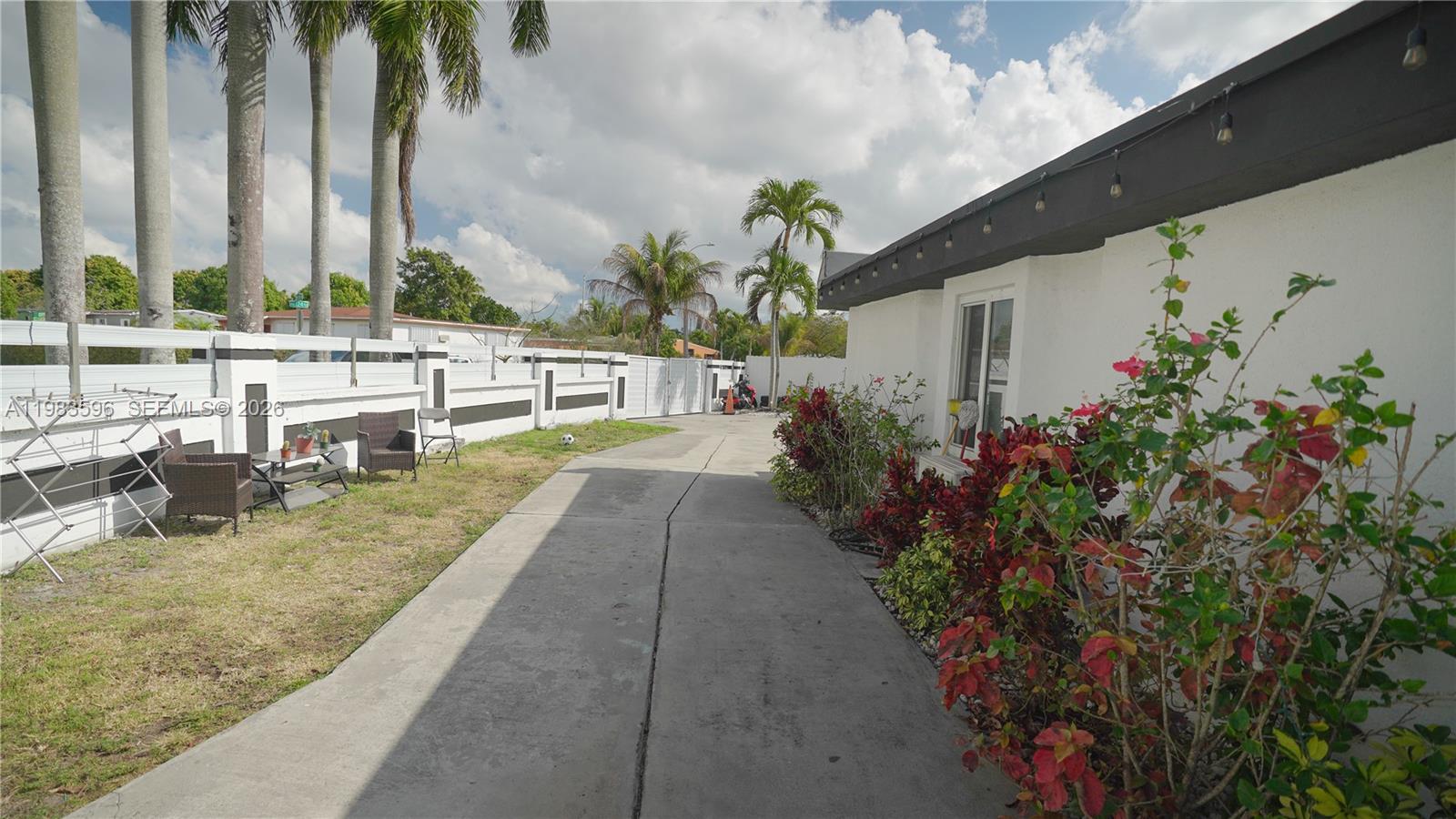 1720 NW 124th Ter Miami, FL 33167