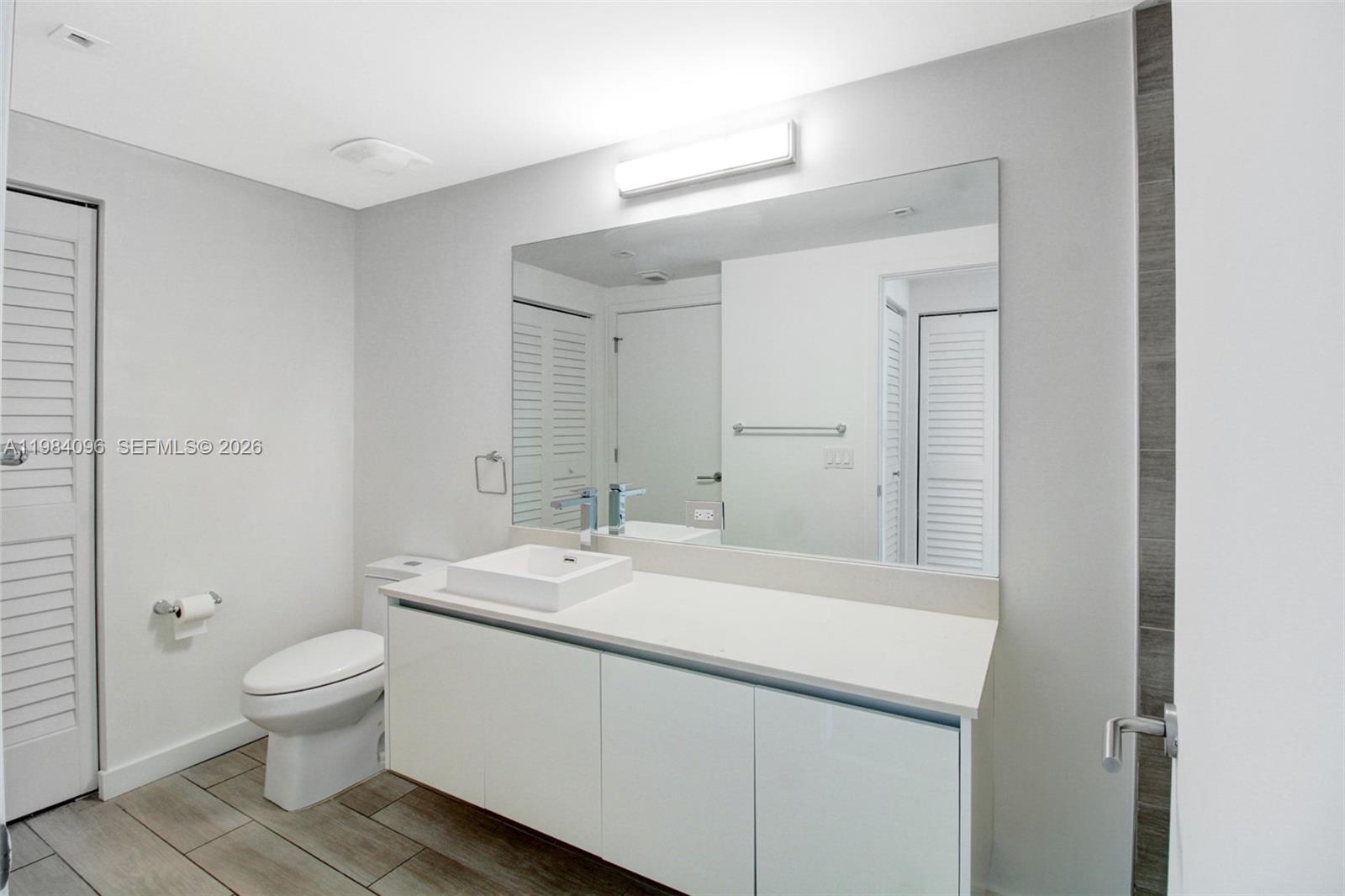 1600 SW 1st Ave #713 Miami, FL 33129