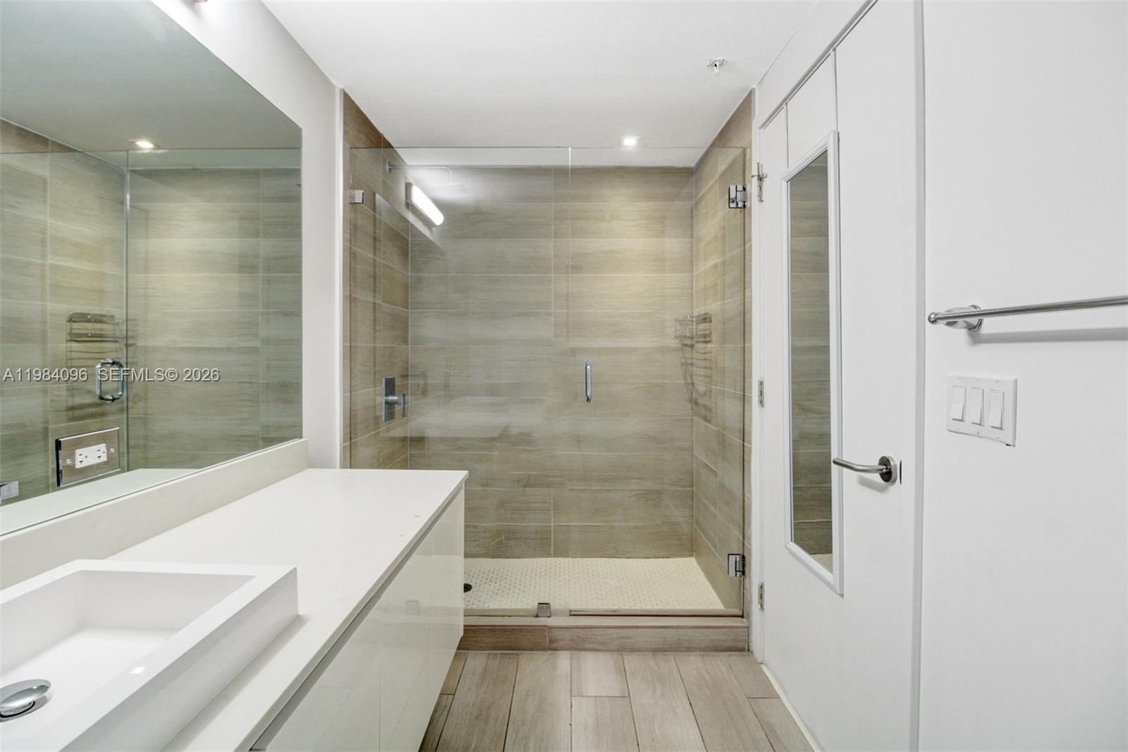 1600 SW 1st Ave #713 Miami, FL 33129