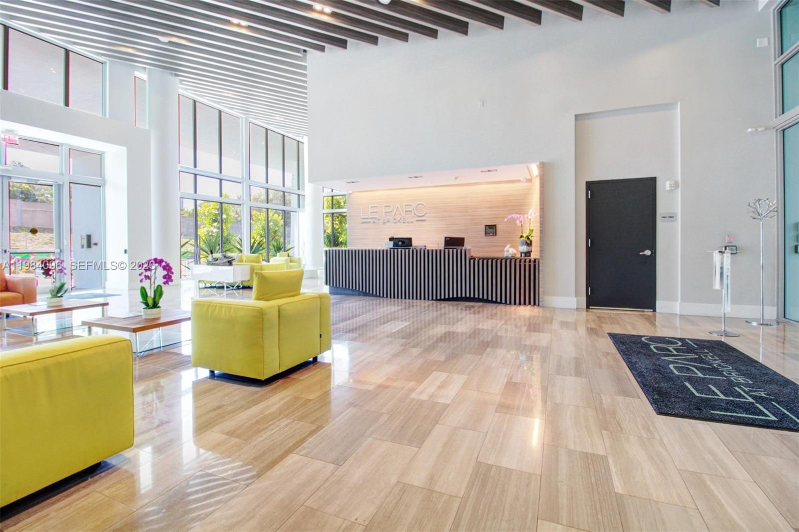 1600 SW 1st Ave #713 Miami, FL 33129