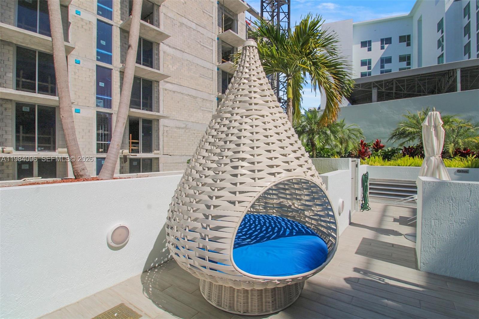 1600 SW 1st Ave #713 Miami, FL 33129