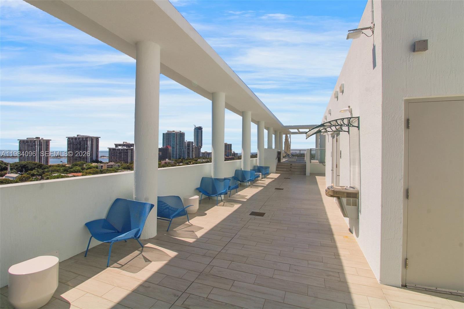 1600 SW 1st Ave #713 Miami, FL 33129