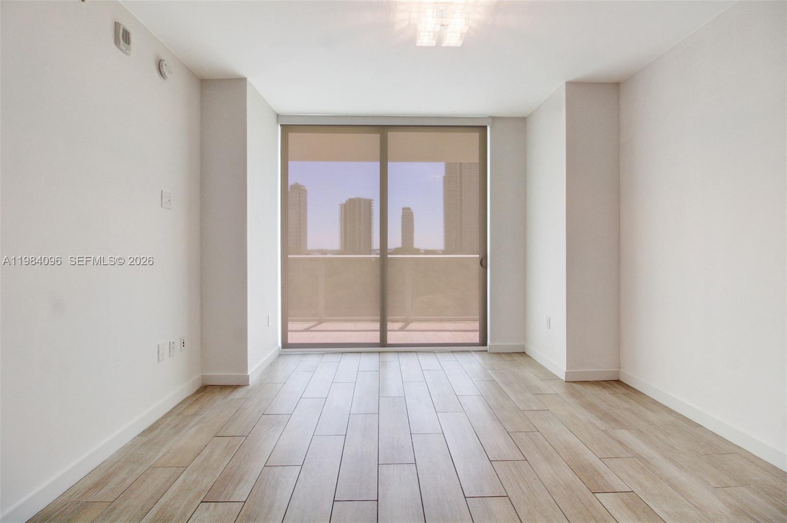 1600 SW 1st Ave #713 Miami, FL 33129