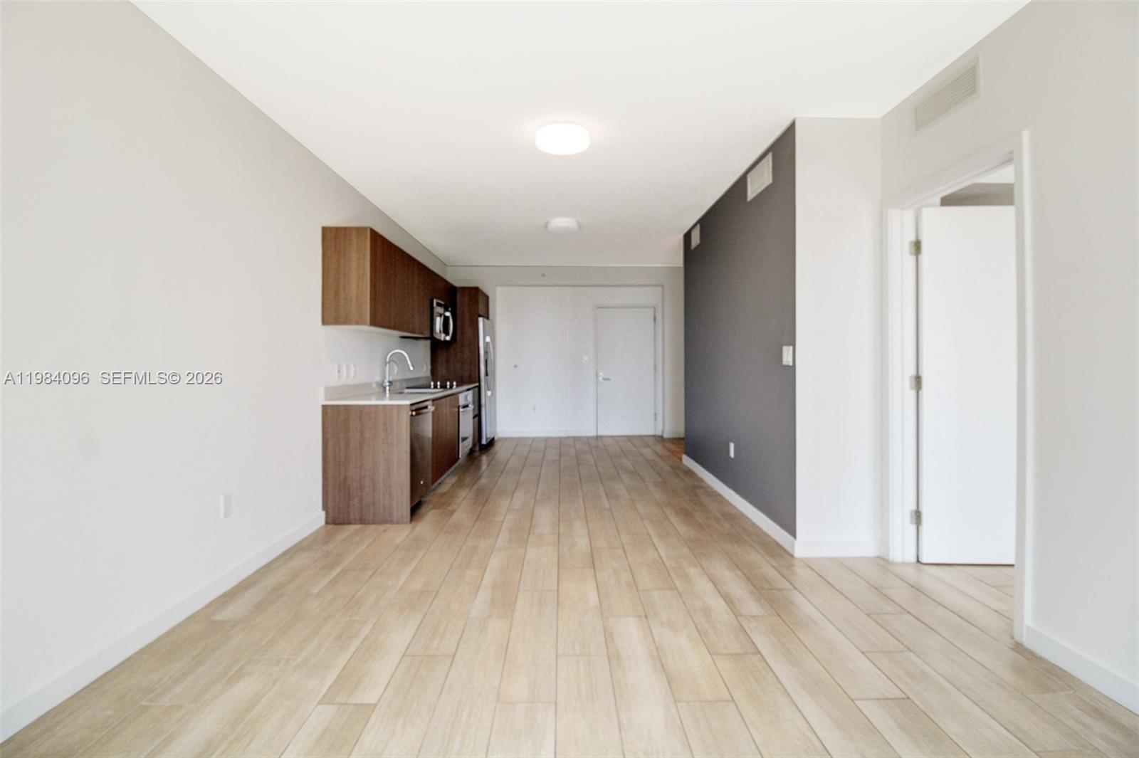 1600 SW 1st Ave #713 Miami, FL 33129