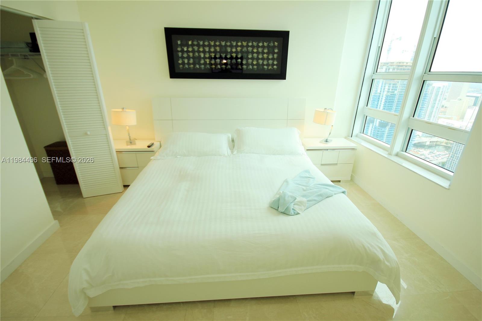 950 Brickell Bay Dr #4708 Miami, FL 33131