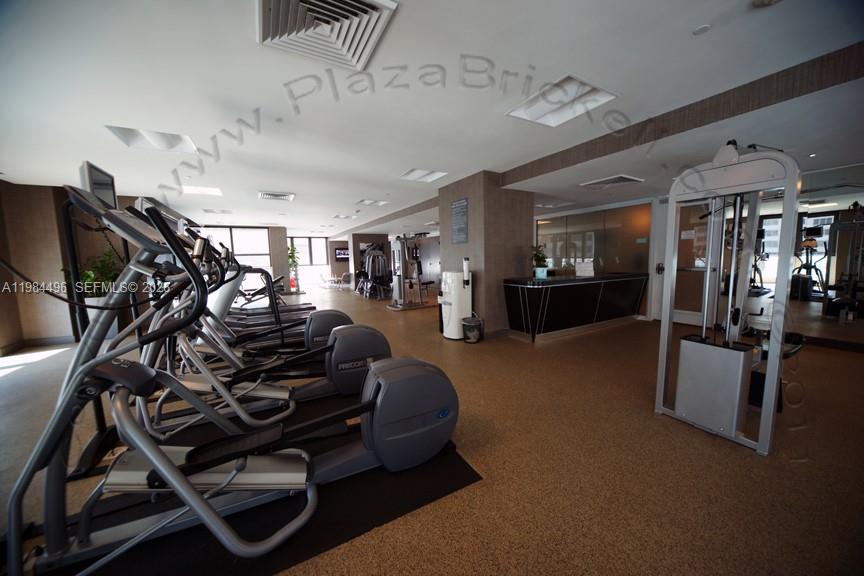 950 Brickell Bay Dr #4708 Miami, FL 33131