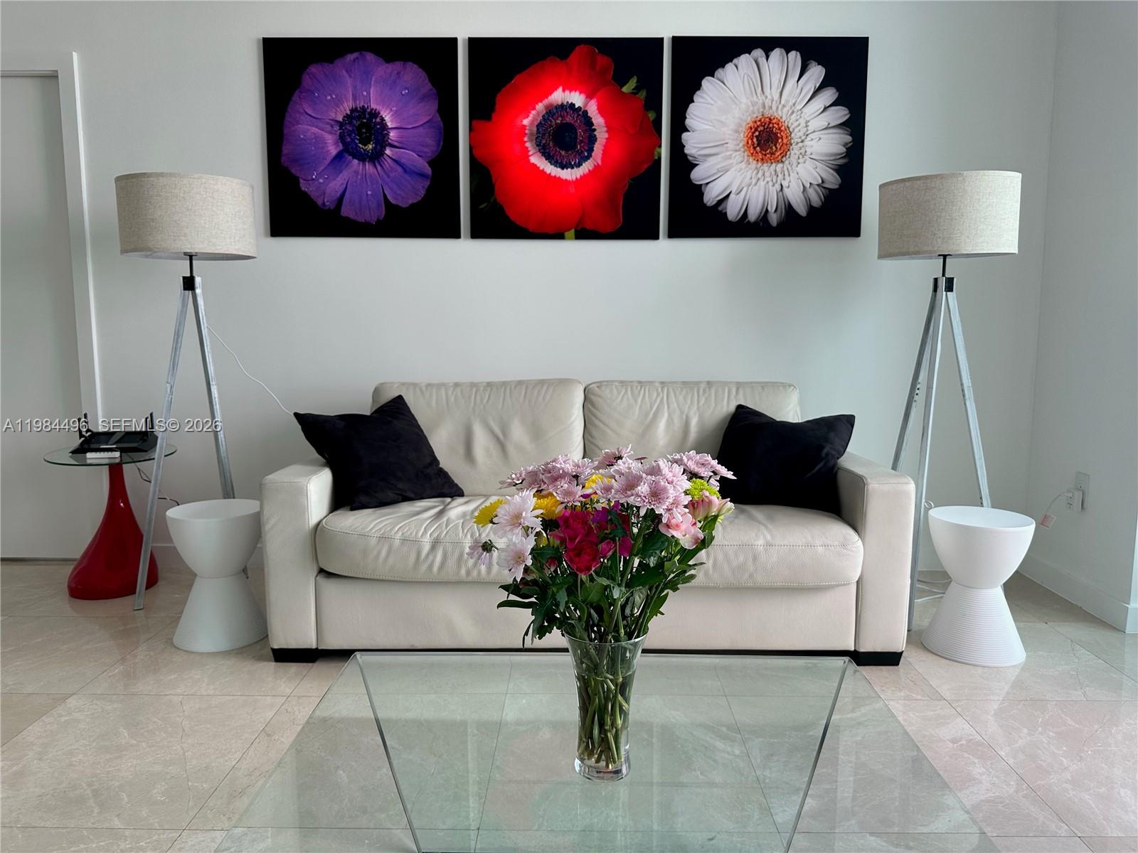 950 Brickell Bay Dr #4708 Miami, FL 33131