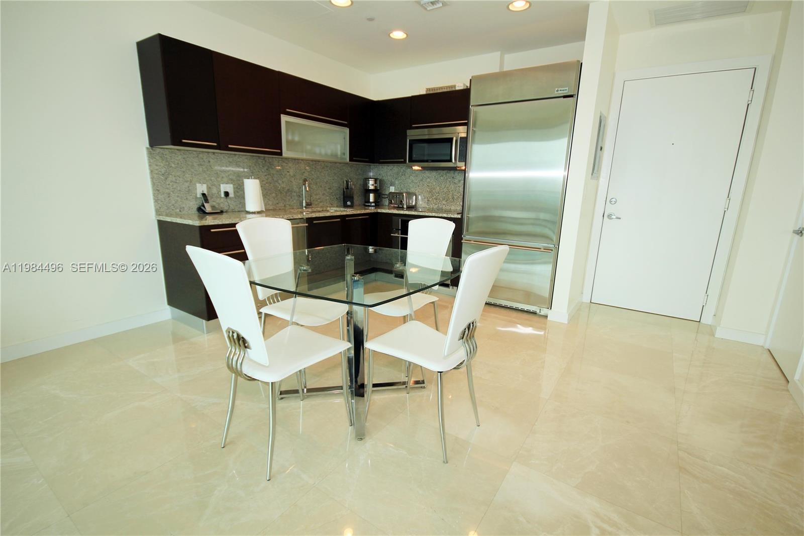 950 Brickell Bay Dr #4708 Miami, FL 33131