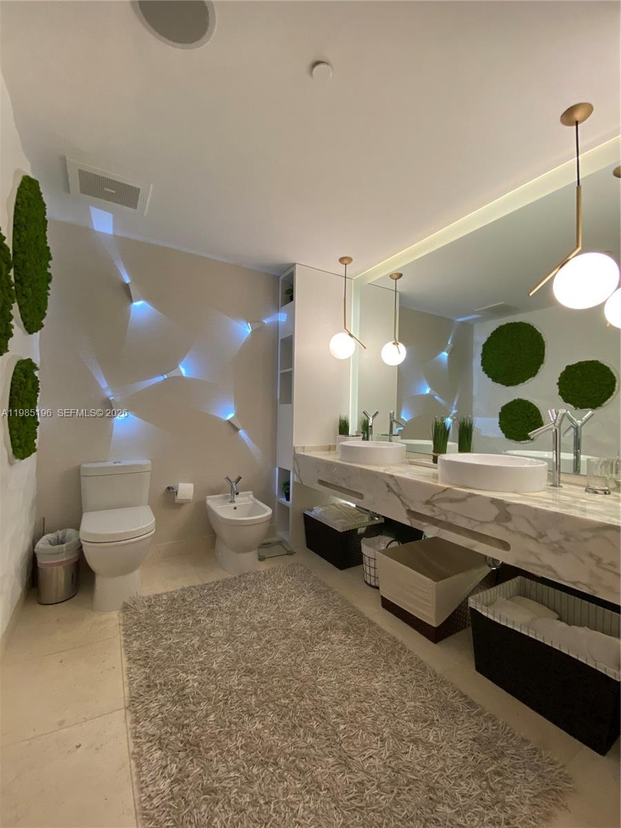 495 Brickell Ave #4608 Miami, FL 33131