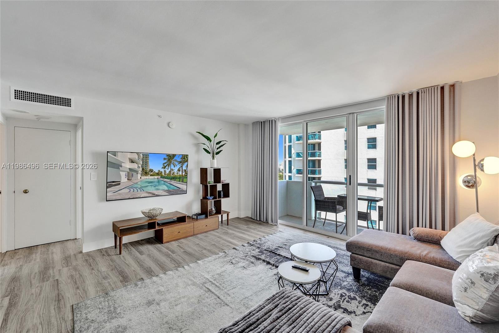 image Carlisle on the Ocean15