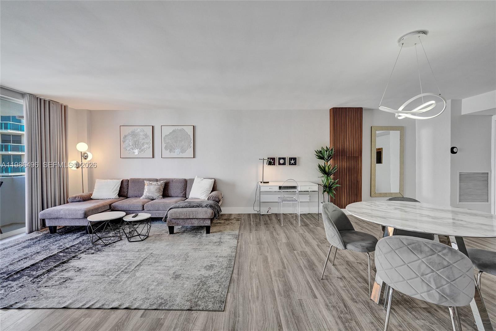 image Carlisle on the Ocean16