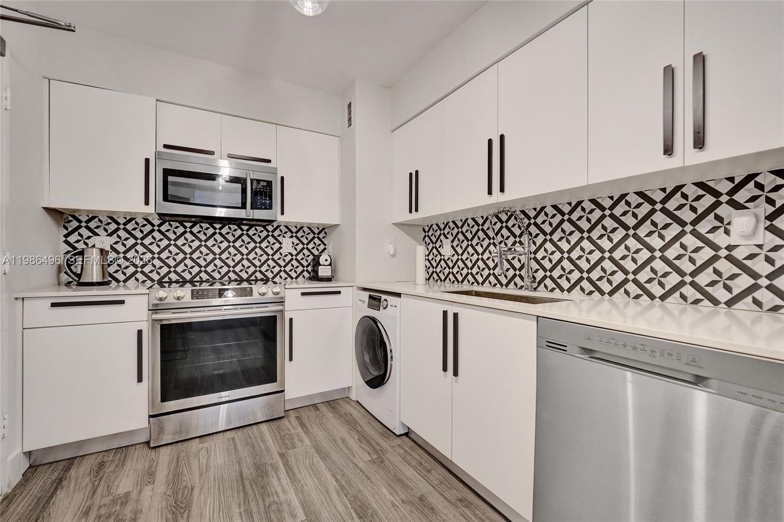 image Carlisle on the Ocean22