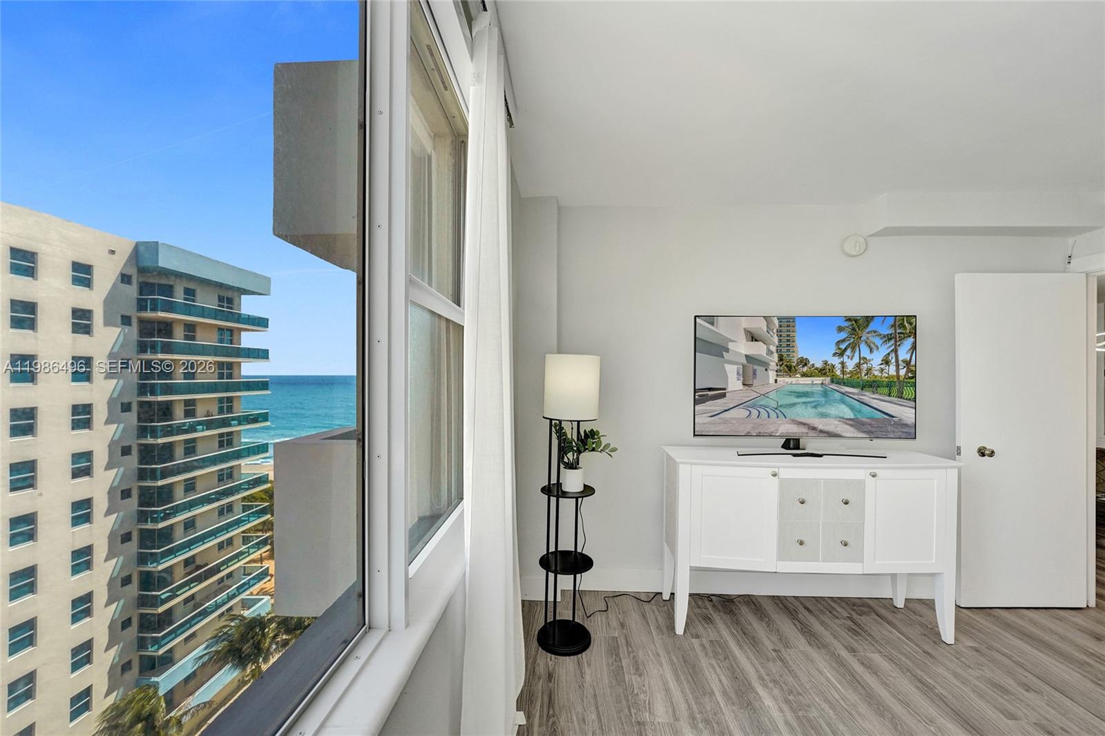 image Carlisle on the Ocean40