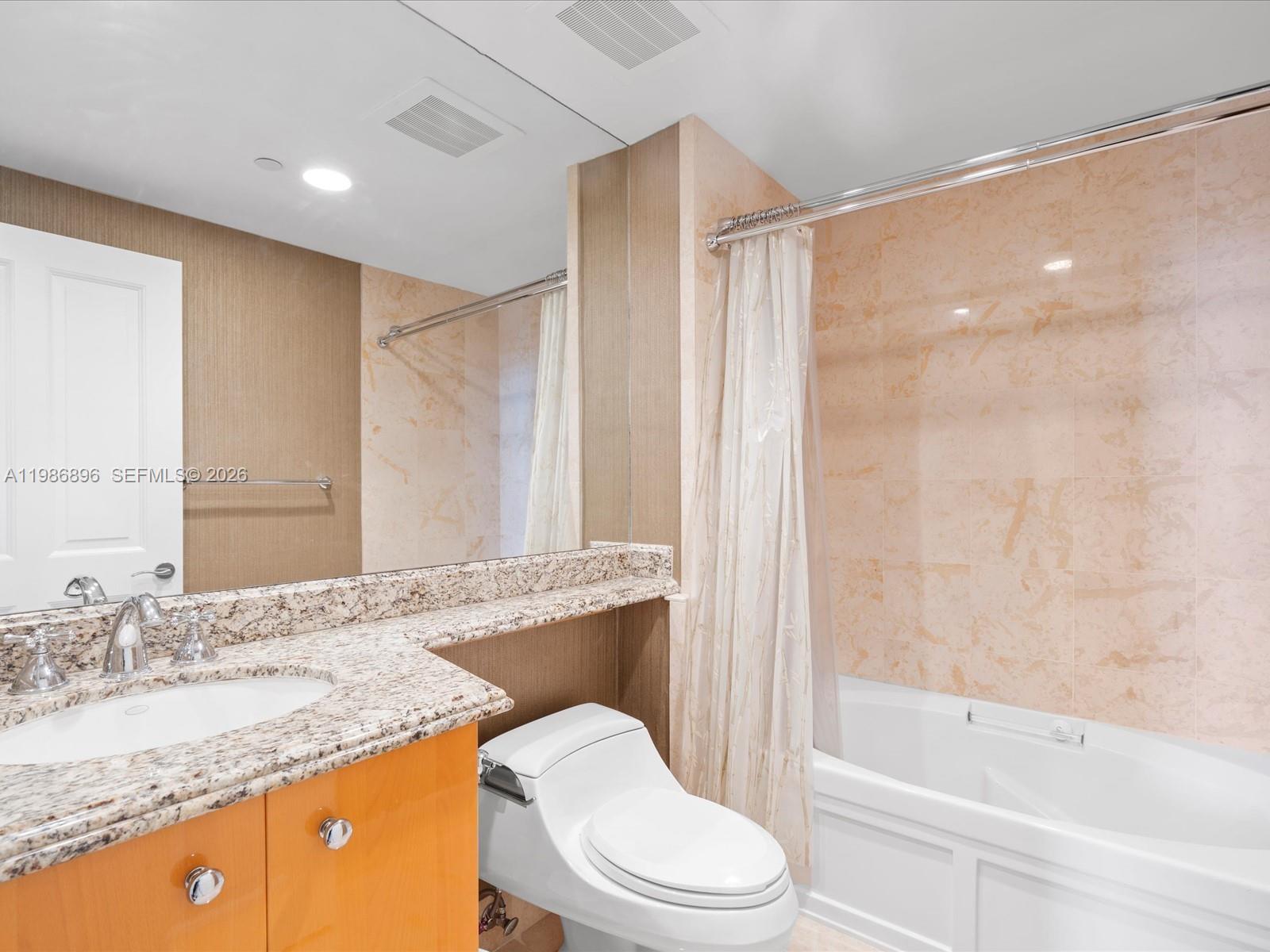 image Acqualina Residences16