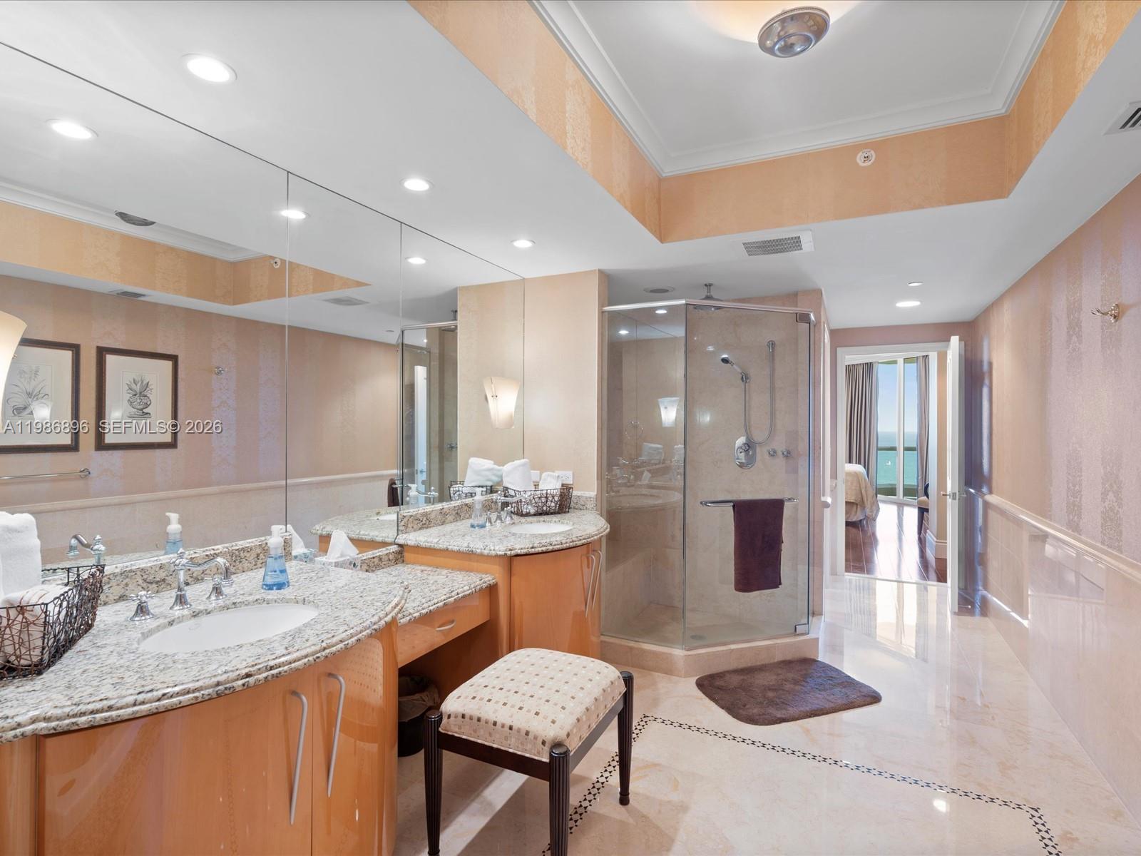 image Acqualina Residences17