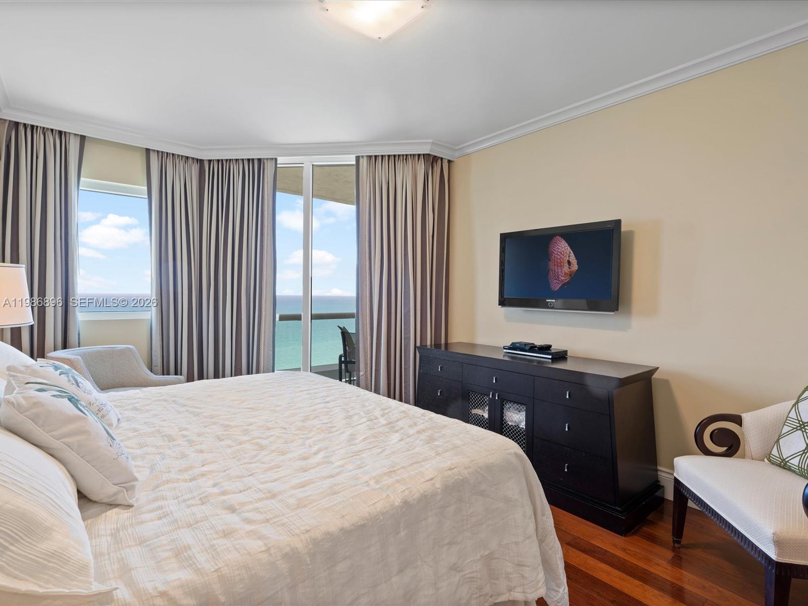 image Acqualina Residences29