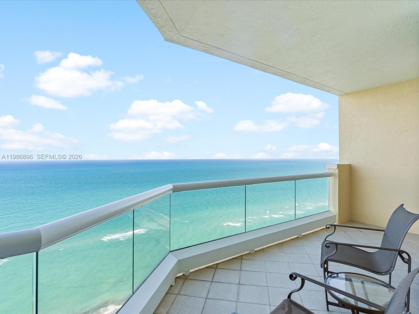 image Acqualina Residences30