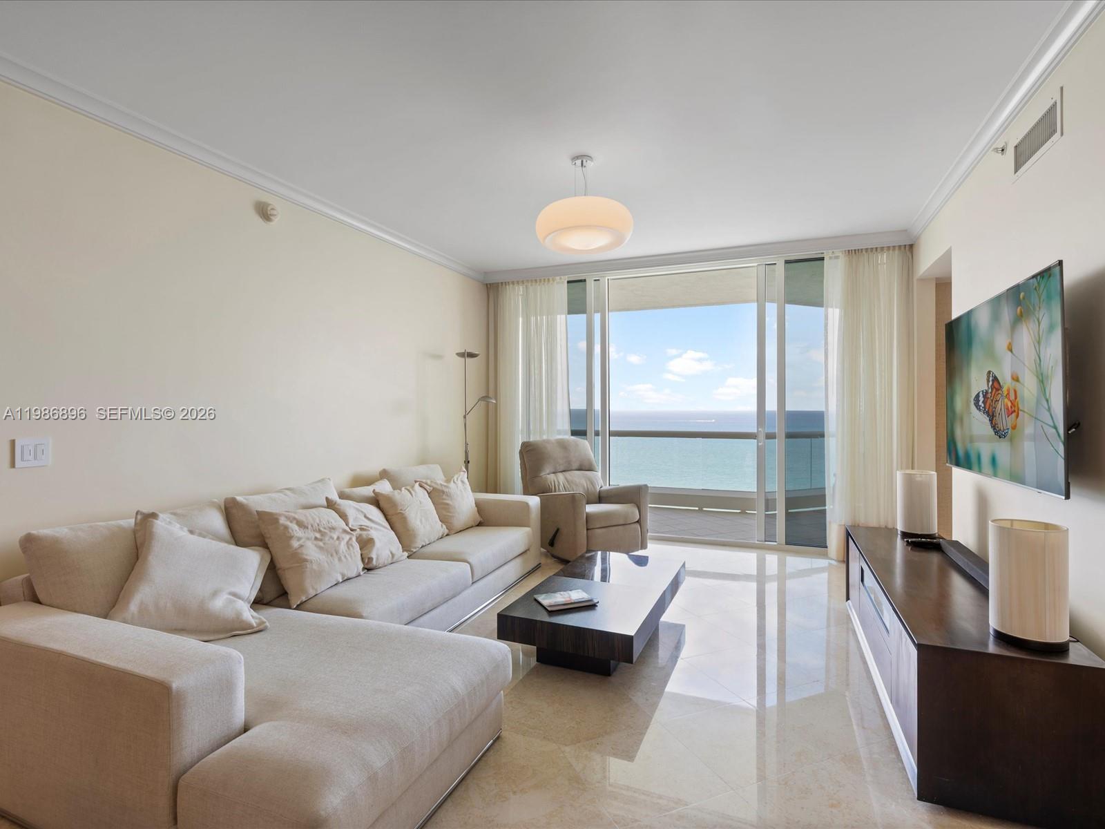 image Acqualina Residences7