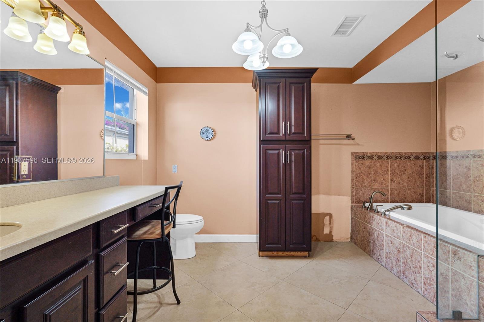 4560 Prairie Ave Miami Beach, FL 33140