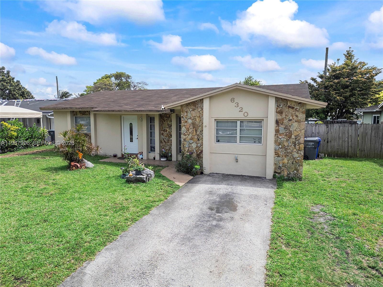 6320 Sherman St Hollywood, FL 33024