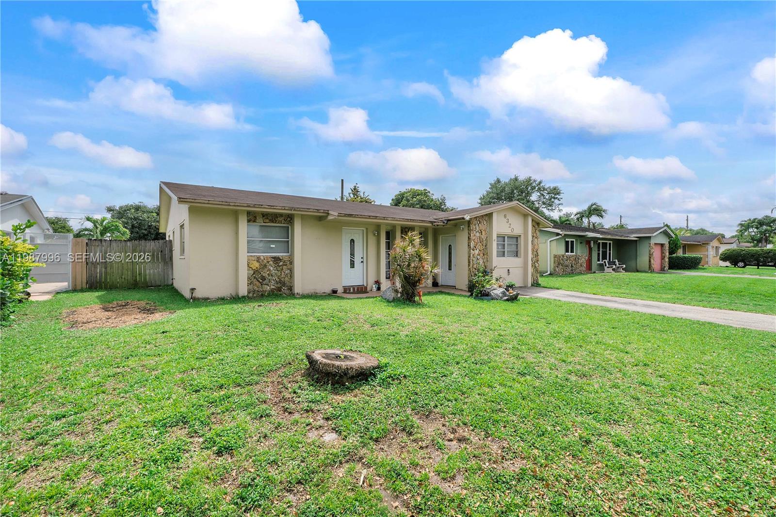 6320 Sherman St Hollywood, FL 33024