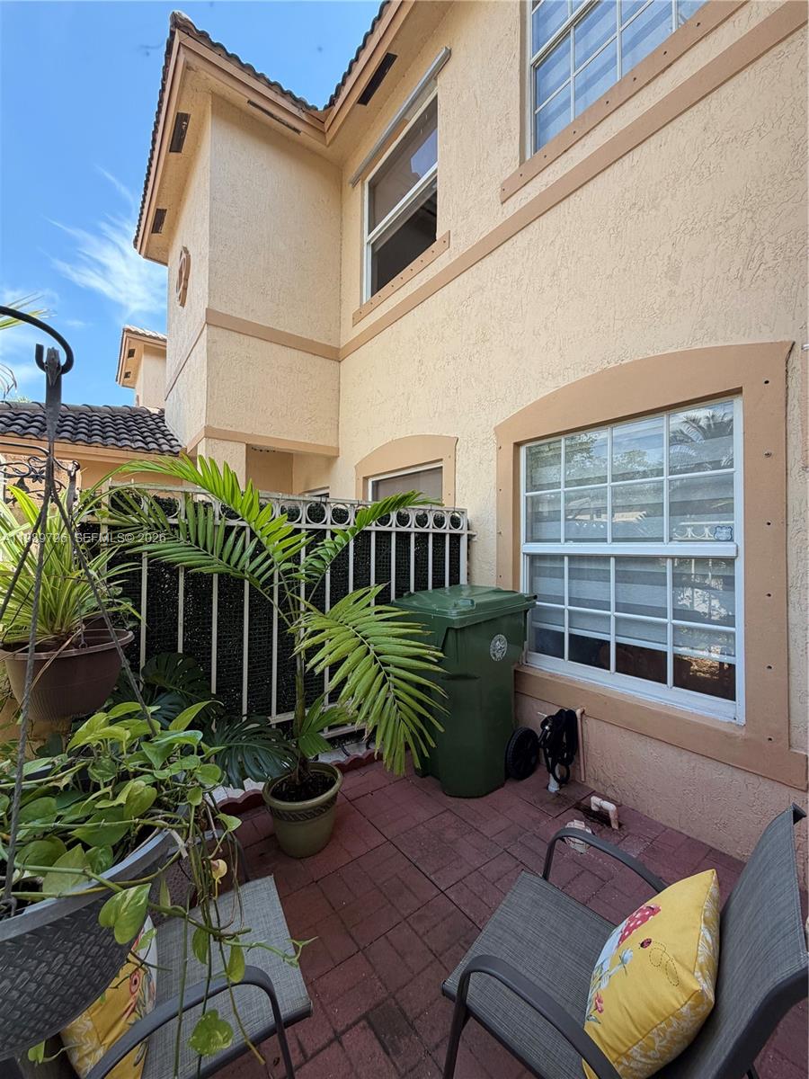 809 NW 170th Ter #26 Pembroke Pines, FL 33028