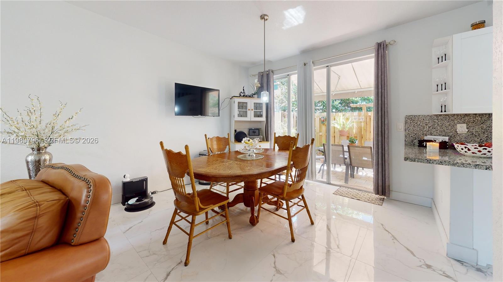 809 NW 170th Ter #26 Pembroke Pines, FL 33028