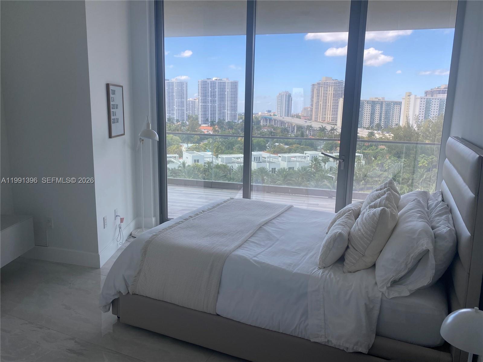 18975 Collins Ave #605 Sunny Isles Beach, FL 33160